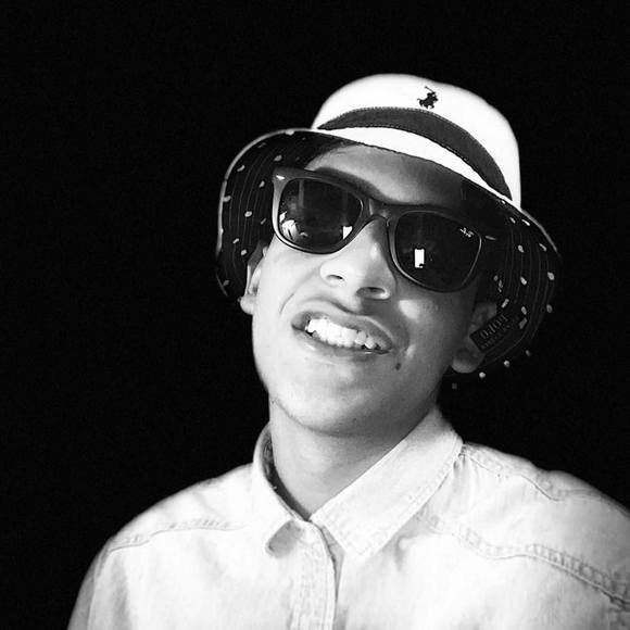 Meet your Posher, Aaron - Picture 1 of 1